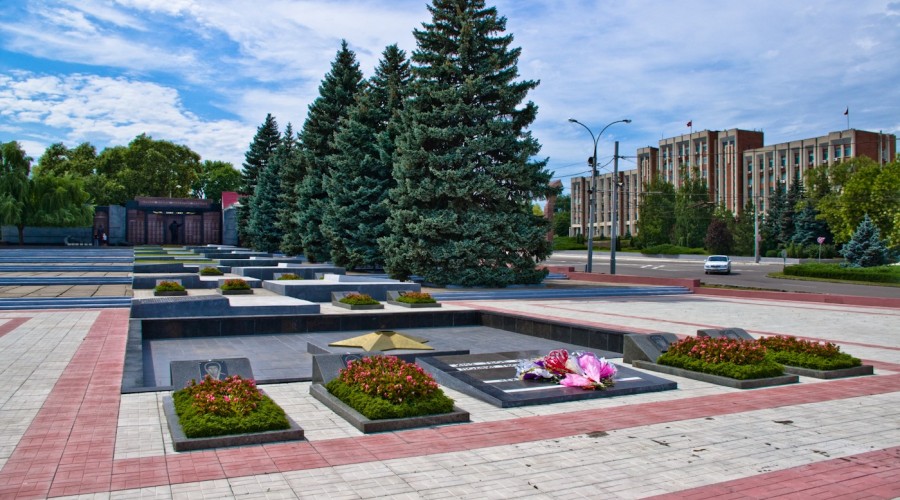 Мемориал славы в центре Тирасполя