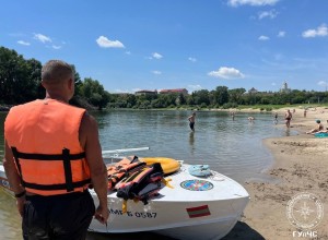 Трагедия на пляже в Бендерах: мужчину парализовало после прыжка в воду