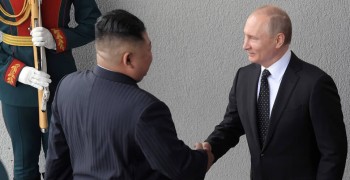 Прибытие Владимира Путина в Пхеньян: тёплая встреча с Ким Чен Ыном.