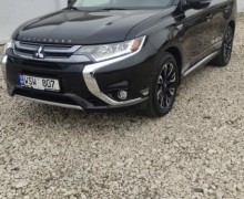 Mitsubishi Outlander 2017 года