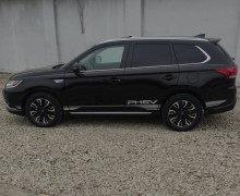 Mitsubishi Outlander 2017 года