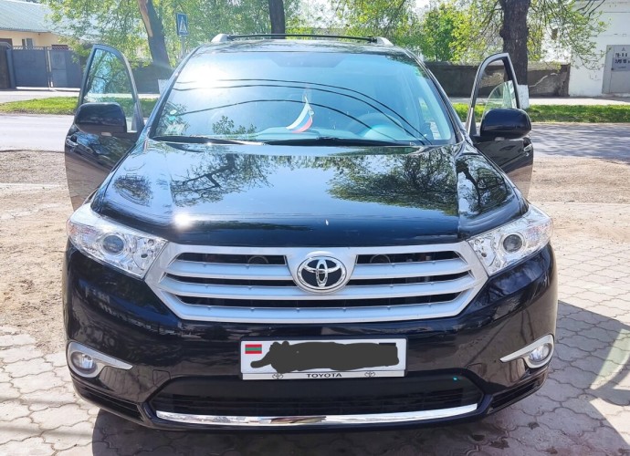 Продам Toyota Highlander гибрид. Авто в Тирасполе