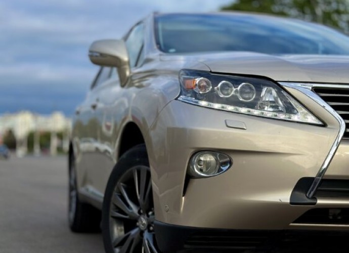 Продаётся Lexus RX450H