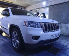 Продам Jeep Grand Cherokee 2011 года выпуска